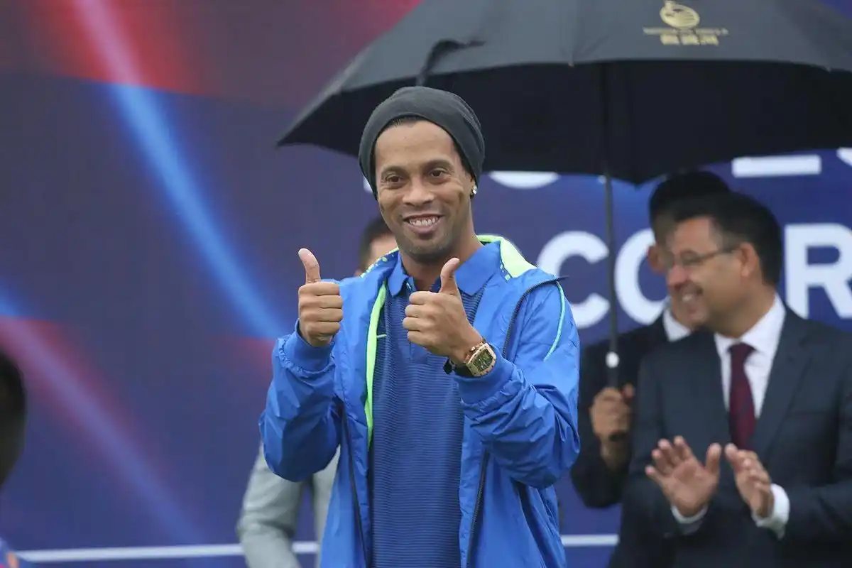 就不能不说 就不能不说